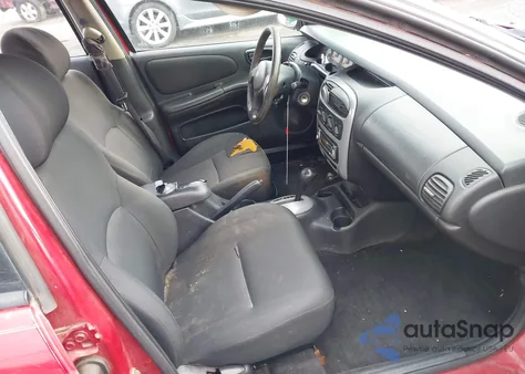 2003 Dodge Neon Sxt z USA, uszkodzony, nr VIN 1B3ES56C63D105803